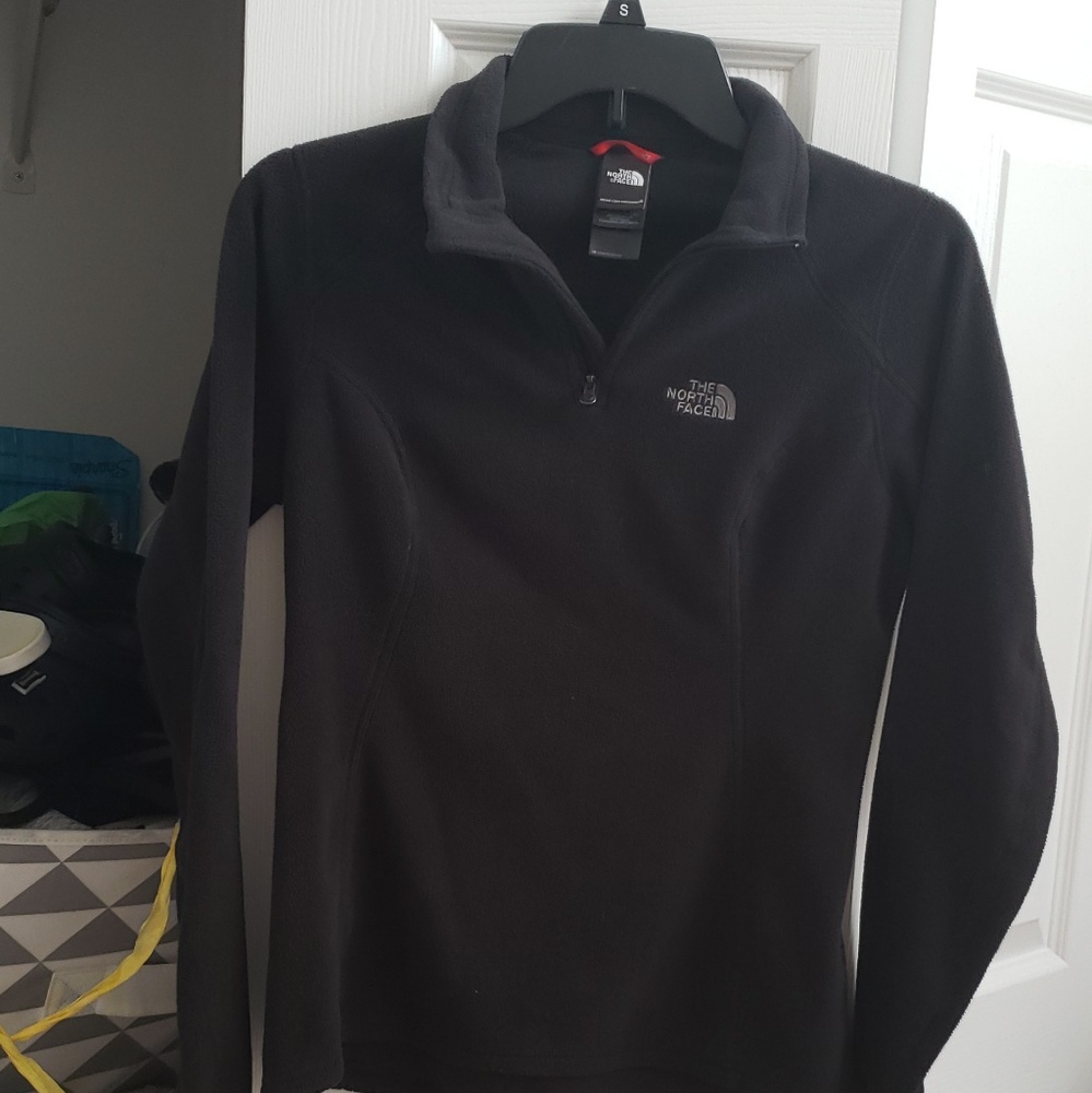 North Face pullover size xs